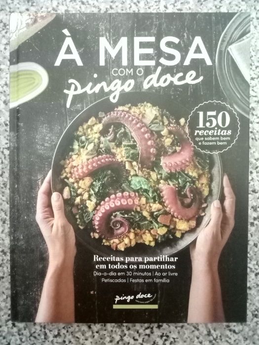 Livro receitas culinária " À mesa com o Pingo Doce"
