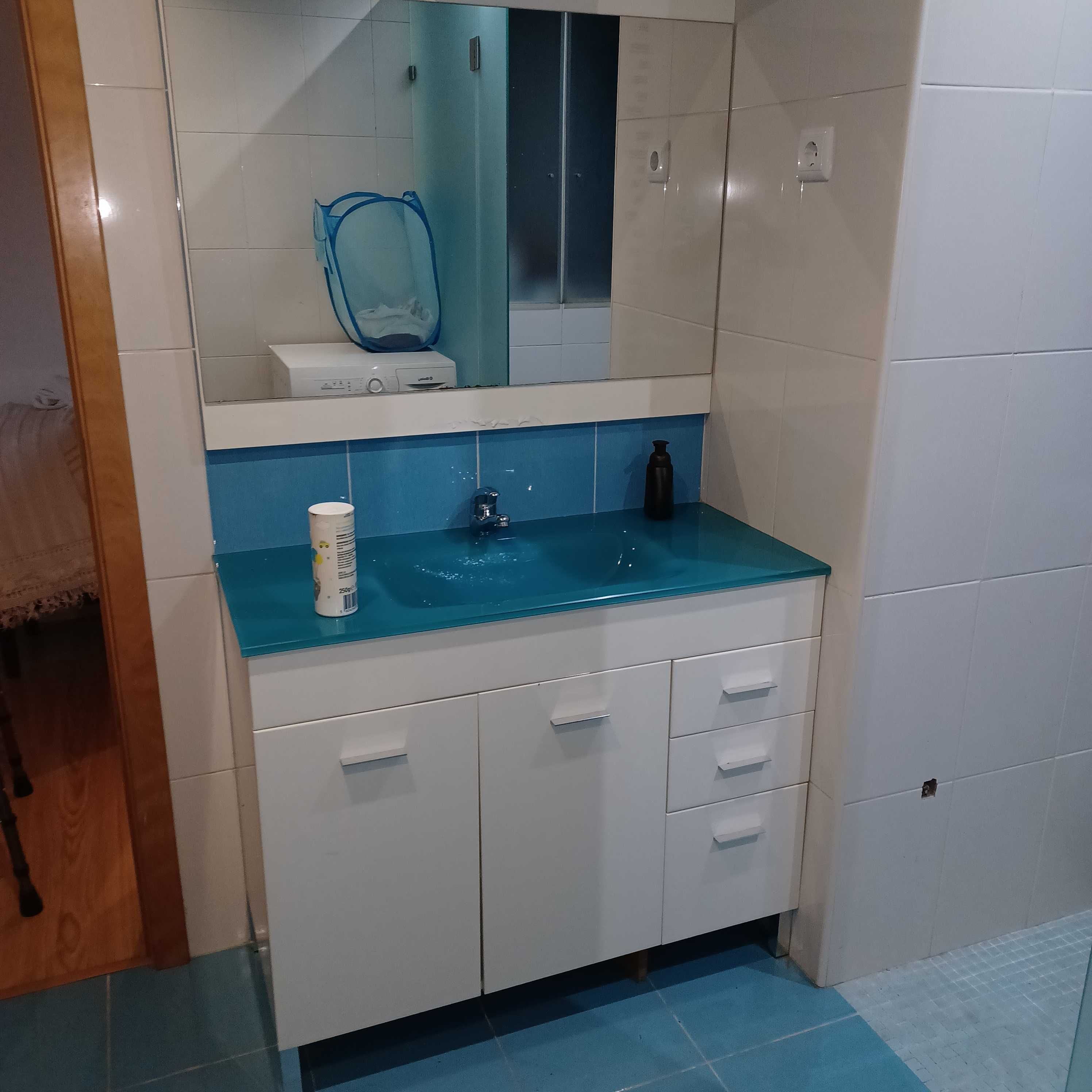 Quarto próximo da faculdade de desporto de Coimbra. Single ou duplo.