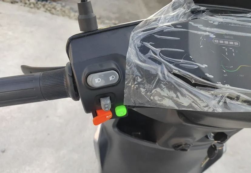 Елетричний скутер Ninebot 2500вт