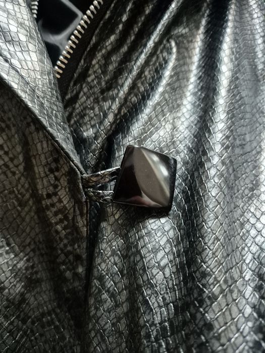 Nowa, zimowa kurtka z naturalnym futerkiem przy kapturze