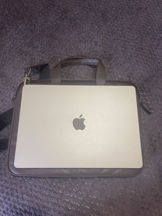 Кожаный портфель для документов или ноутбука