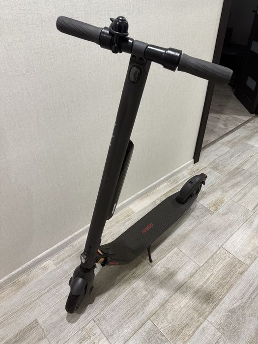 Електросамокат Ninebot SEGWAY E45E