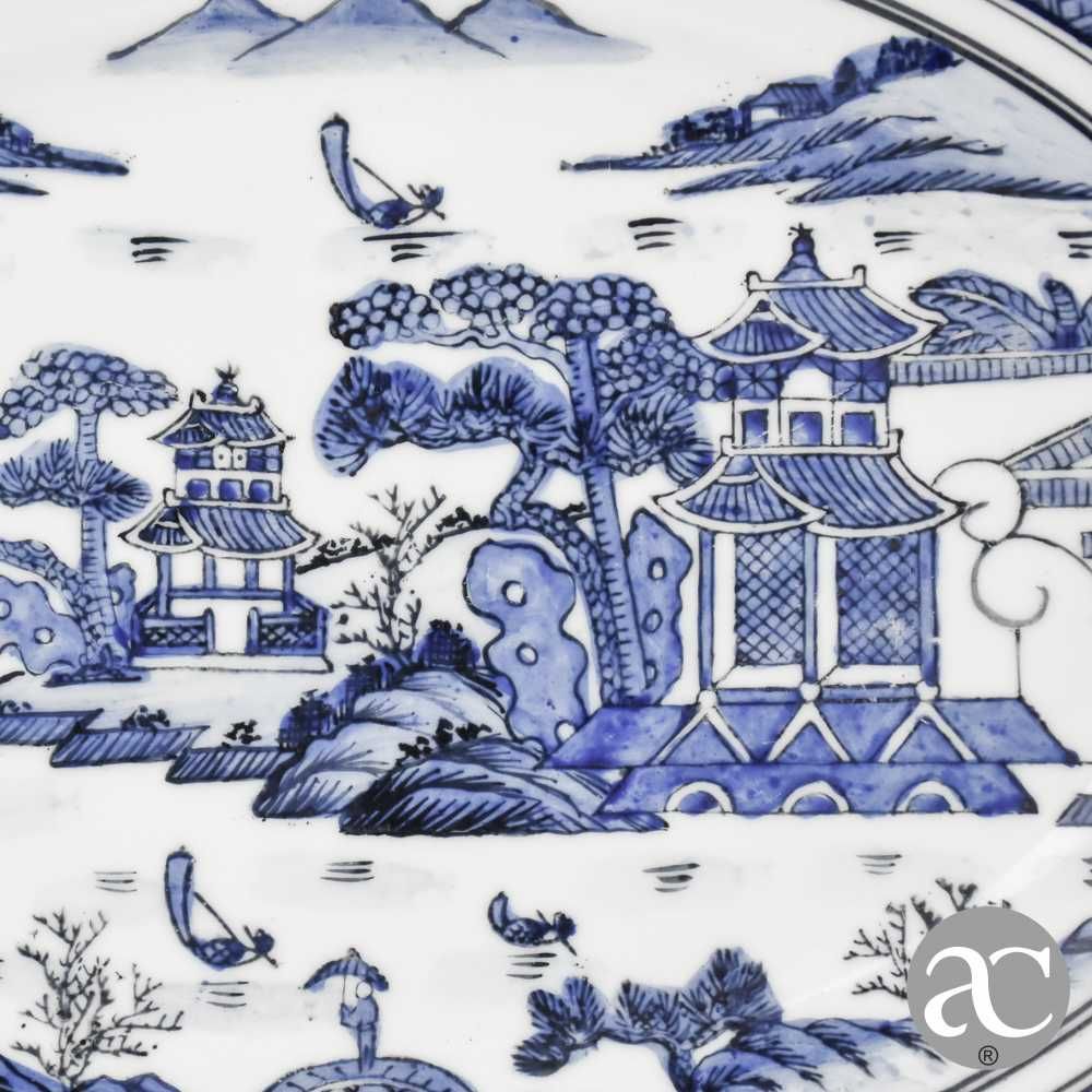 Travessa porcelana da China, Cantão com pagodes e paisagem, Circa 1970