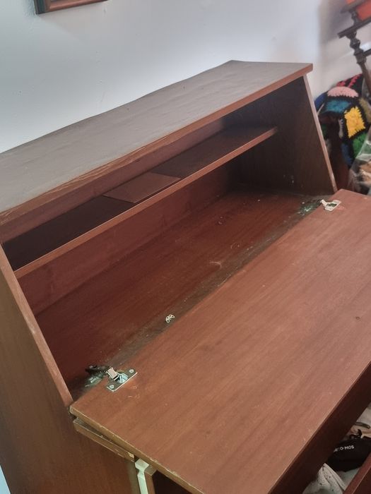 Cómoda Antiga em Madeira