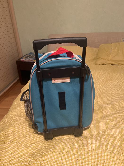 Чемодан на колесах дитячий