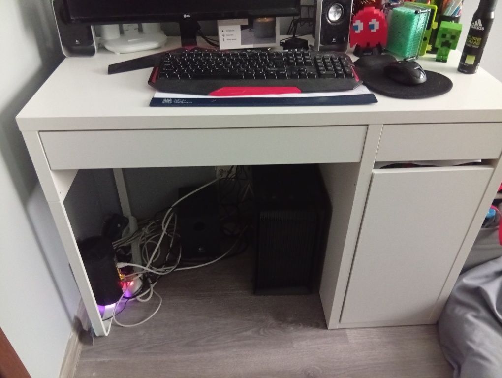 Biurko Ikea Micke stan idealny jak nowe