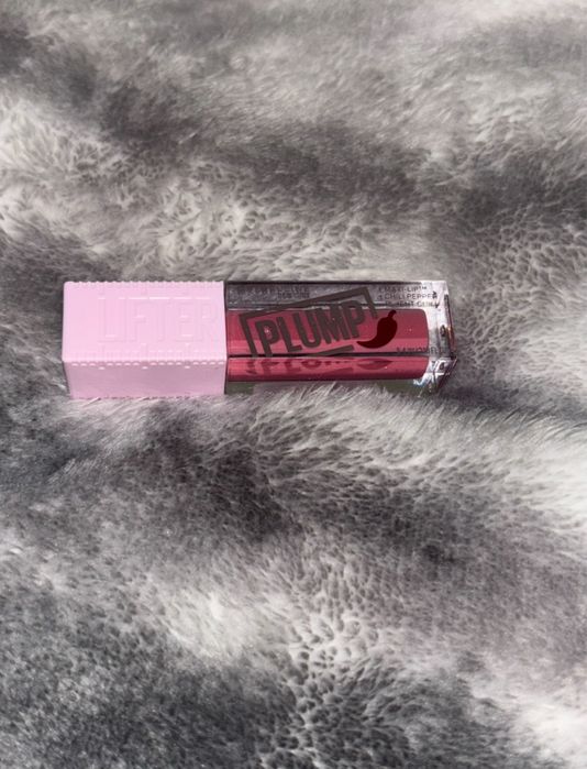 Блеск для губ PUMP