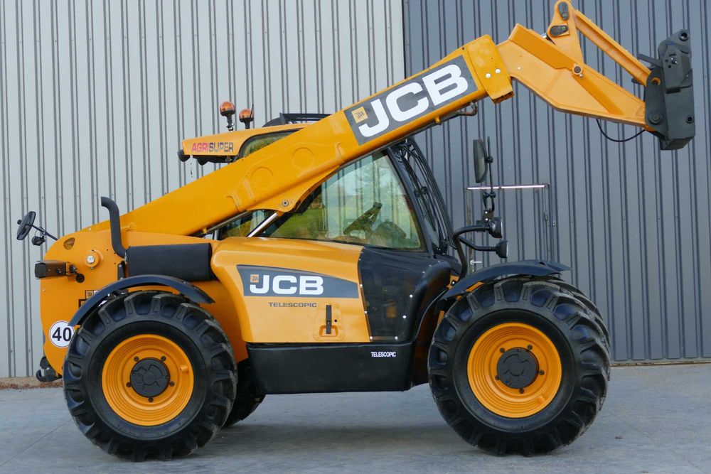 ładowarka teleskopowa jcb 531 70 agri super