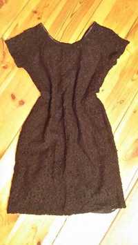 czarna koronkowa sukienka elastyczna