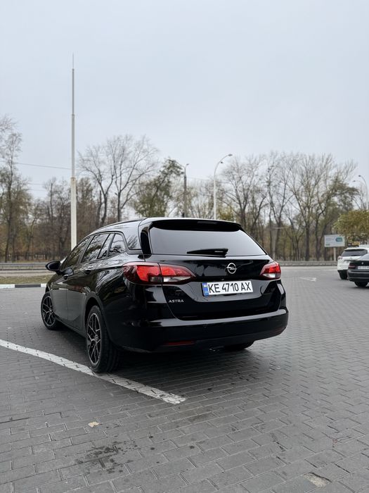 Продам Opel Astra K 2017 1.6disel ideal
