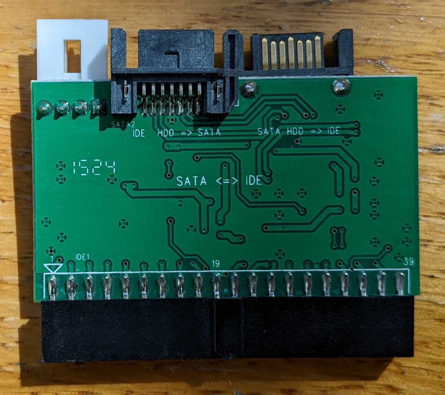 Двухсторонний IDE SATA адаптер