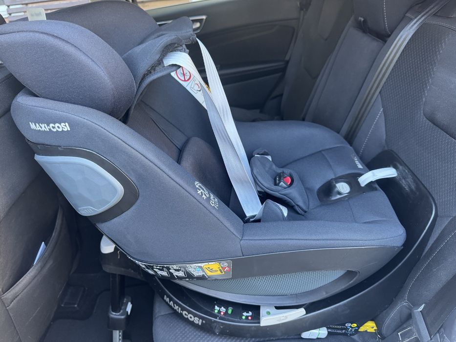 автокрісло Maxi-Cosi Pearl 360 Authentic Black з платформою