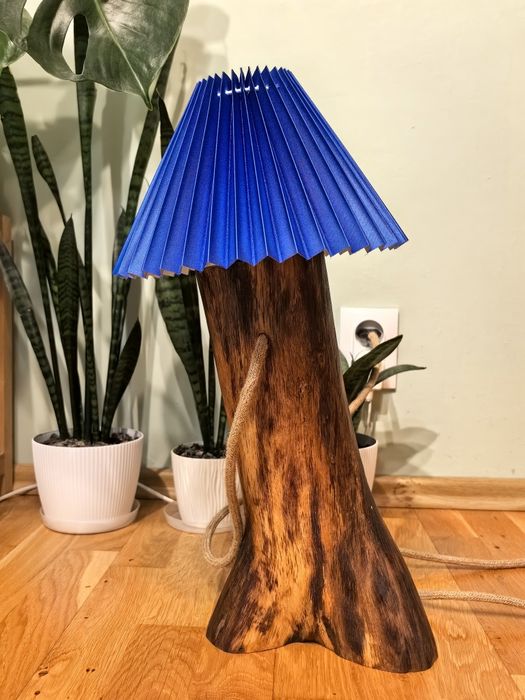 Drewniana lampka handmade