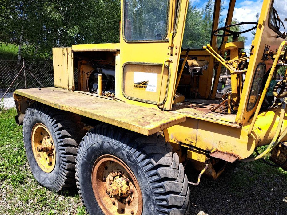 równiarka drogowa Baukema SHM 4-120A