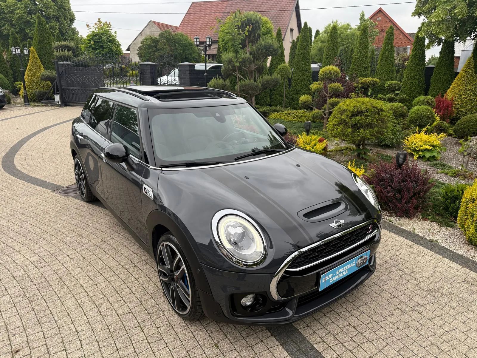 MINI Clubman John Cooper Works, Możliwość zamiany, Full wersja
