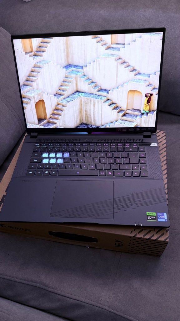 Portátil Aorus x16 i7 14th ddr5 RTX 4070 novo