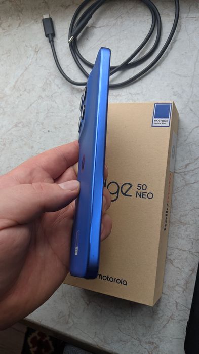 Motorola Edge 50 Neo 8/256 Gb на гарантії