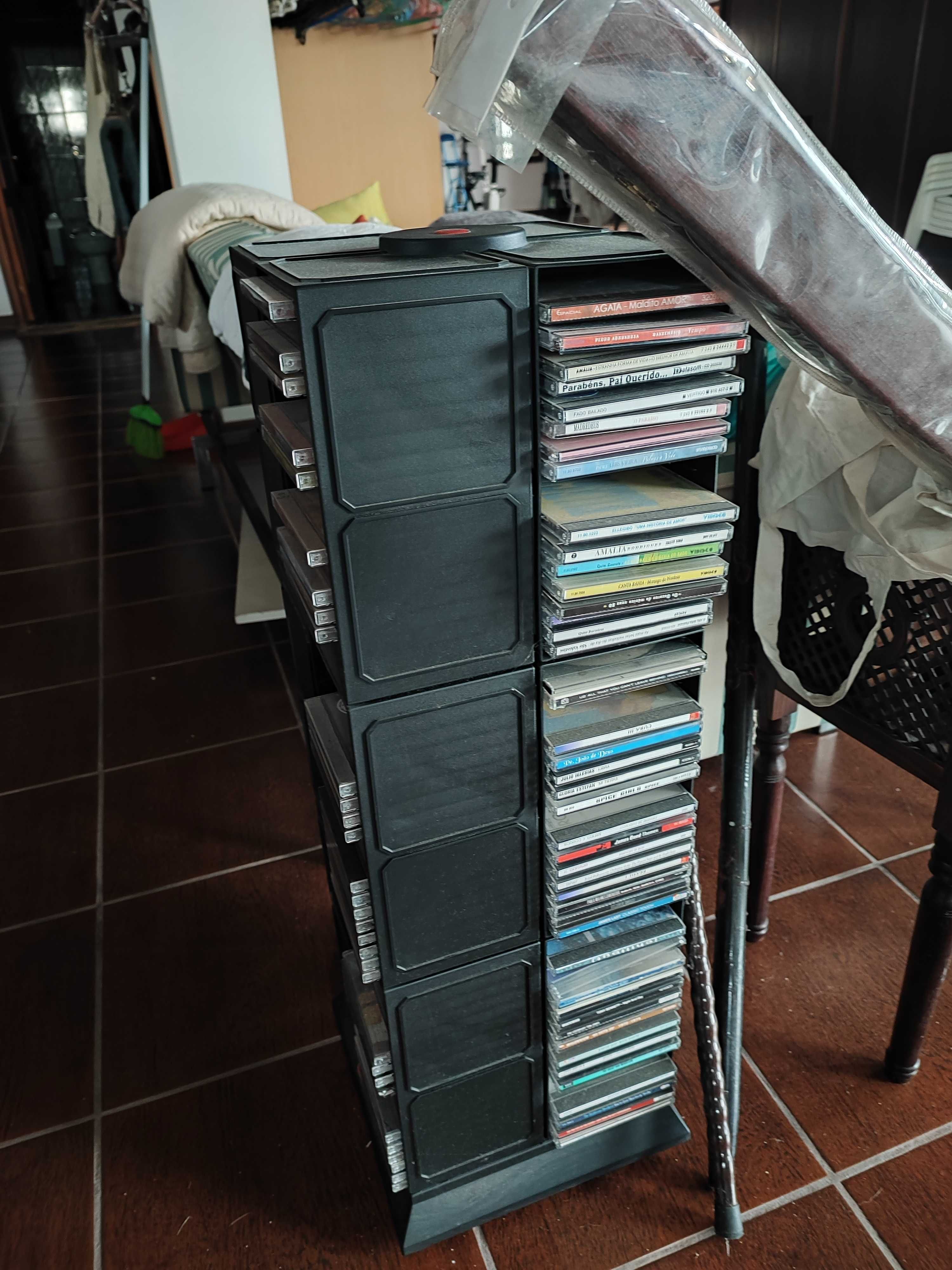 Móvel plástico para CDs