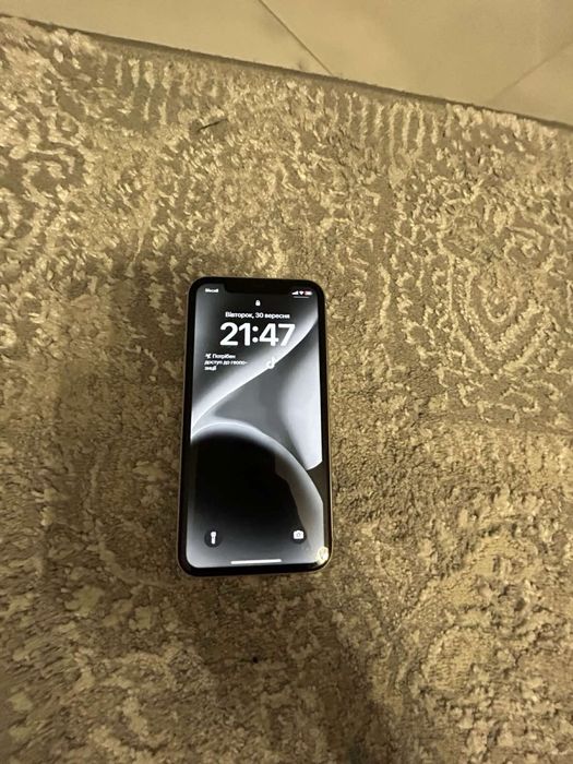 iPhone 11  64 GB