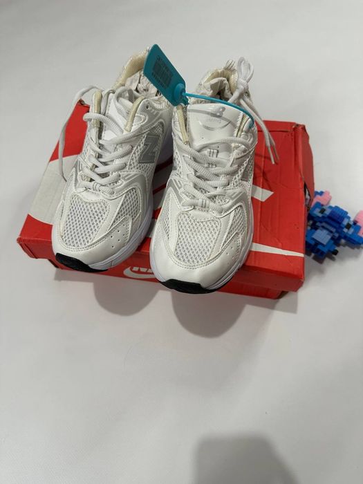 Продам New Balance 530