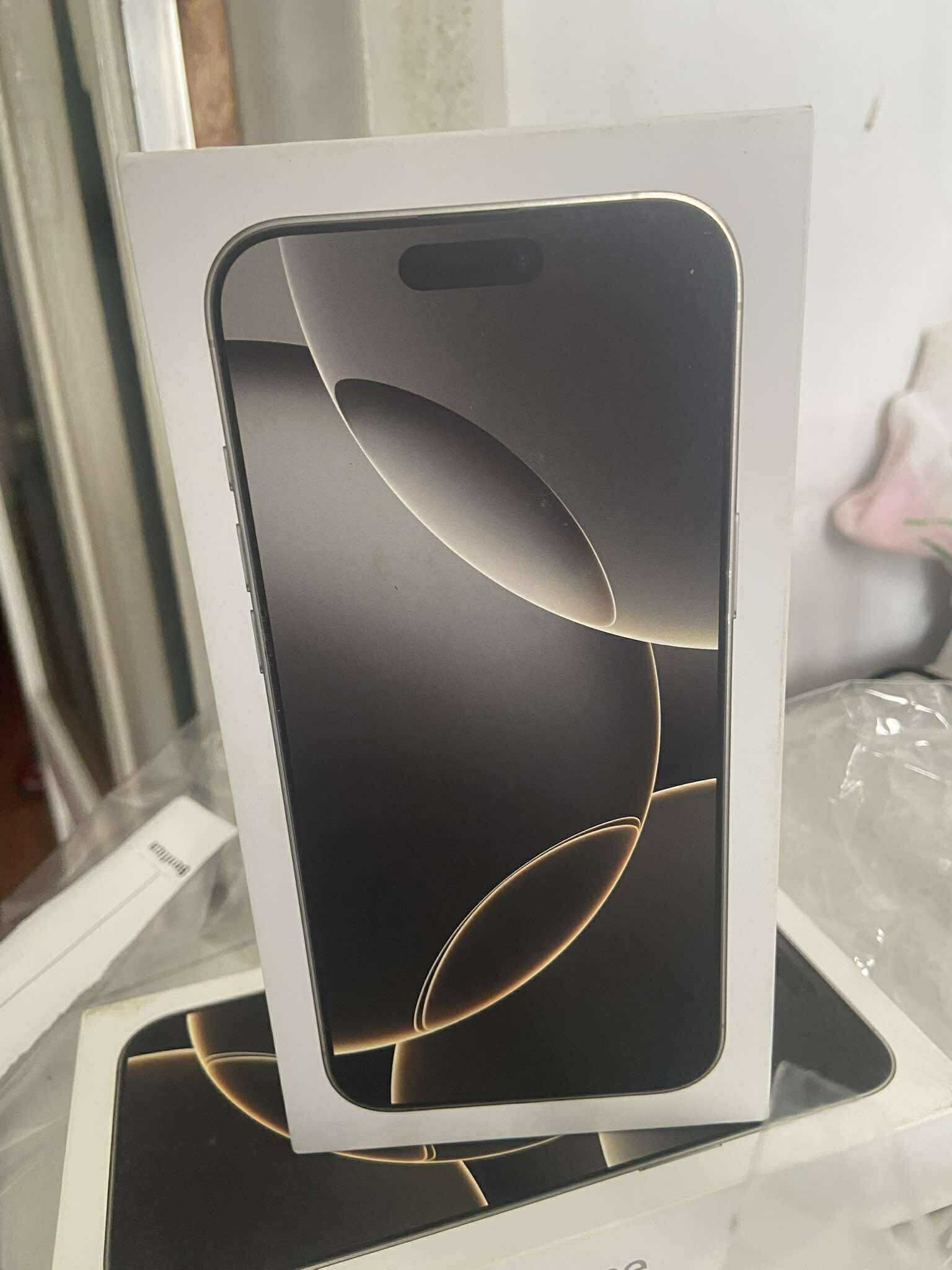 Iphone 16 promax 256 Titanium Novo