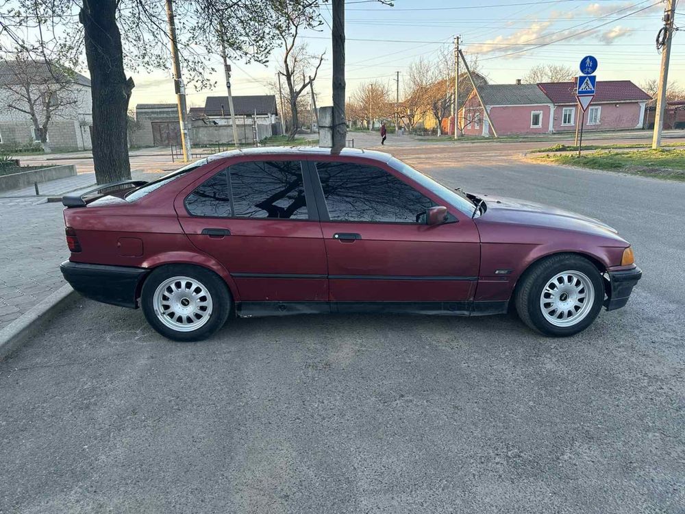 BMW 3 e36 2.0 бензин плита