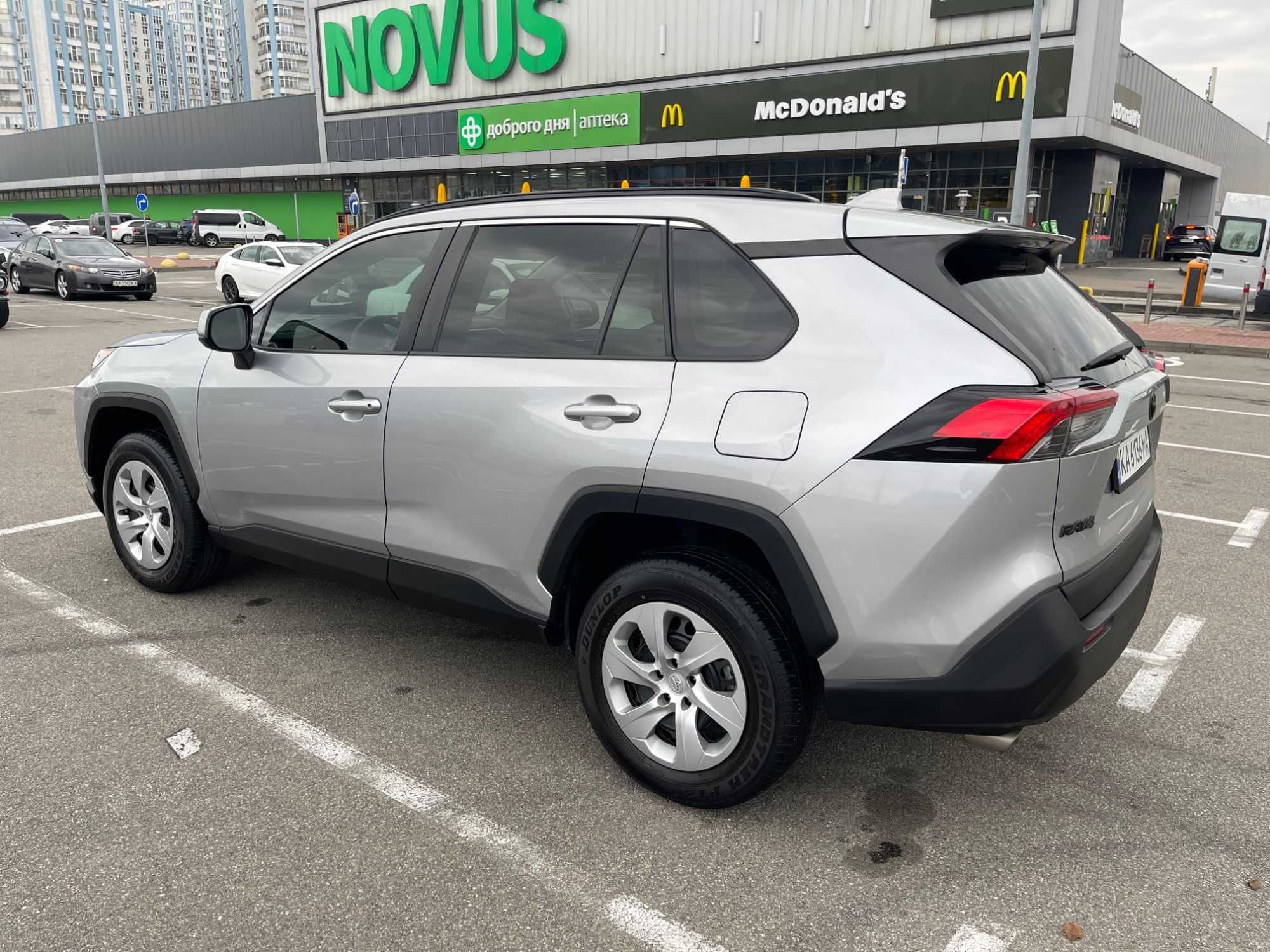 Продам Toyota Rav4 2019