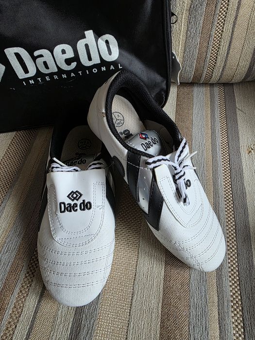 Форма, захист та інше для тхеквондо