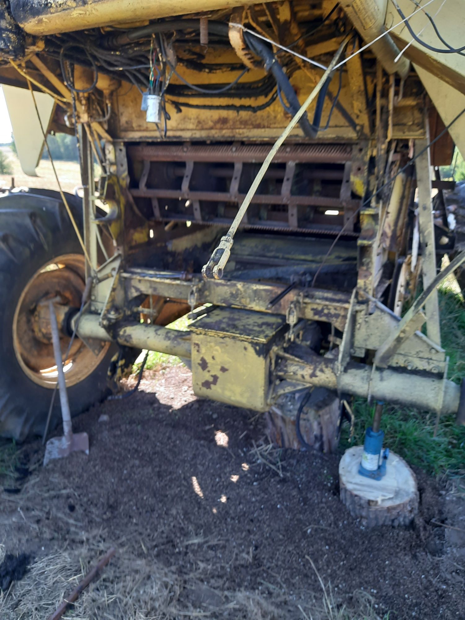 New holland kabina m135,140,silnik koła półos części