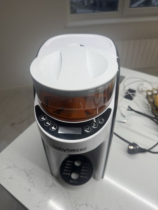 Babybrezza машинка для приготування суміші .