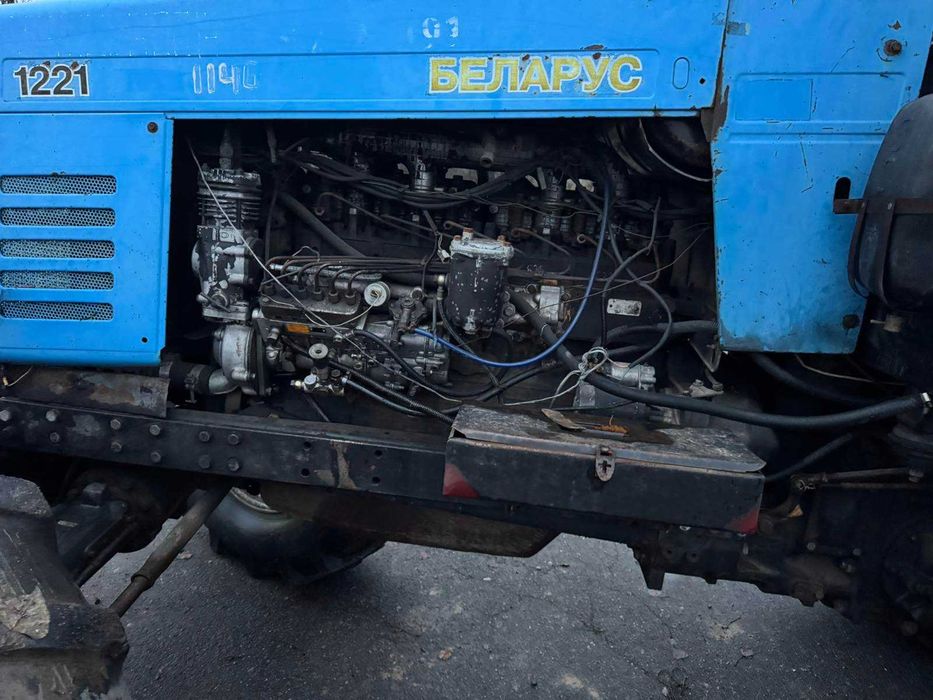 Трактор МТЗ 1221.2