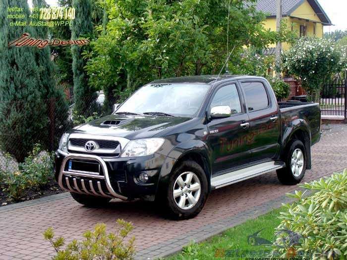 Toyota HILUX Podesty Orurowanie
