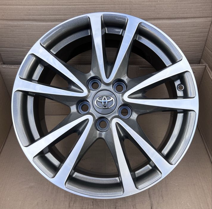 Диски R17 5 114.3 et45 J7 Оригінал Toyota Avensis Camry Verso corolla