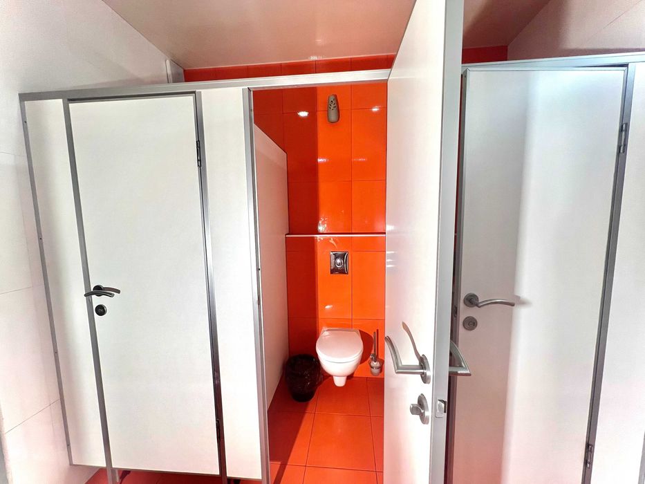 Хостел для переселенцев!!! Комната на 8 человек!!! Метро Лыбедская!!!