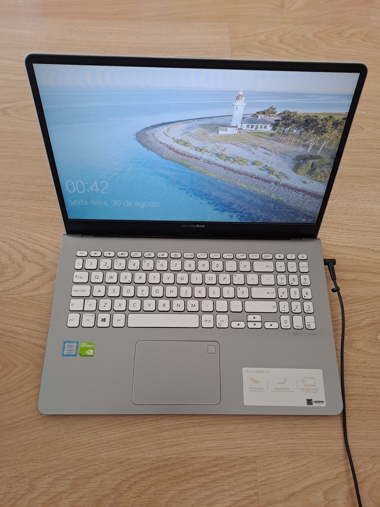 Portátil Asus VivoBook