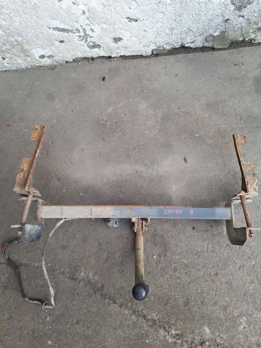 Hak Opel Zafira B Hak holowniczy Zafira