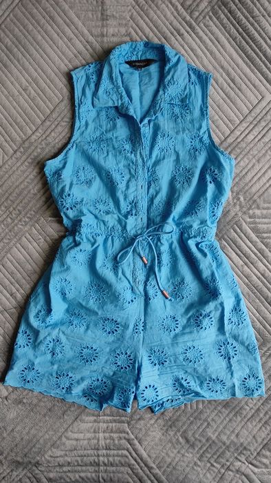 Ніжно голубий літній комбінезон з прошви бренд sosandar