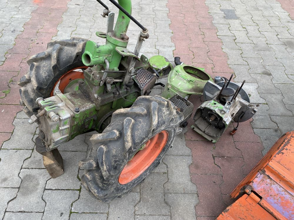 Glebogryzarka spalinowa Ciągnik jednoosiowy Agria 3400 / 2100