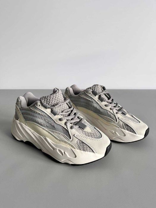 Жіночі Кросівки Adidas Yeezy 700 v2 Static 36 Без Предоплати