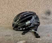 Capacete marca Giro Mavic
