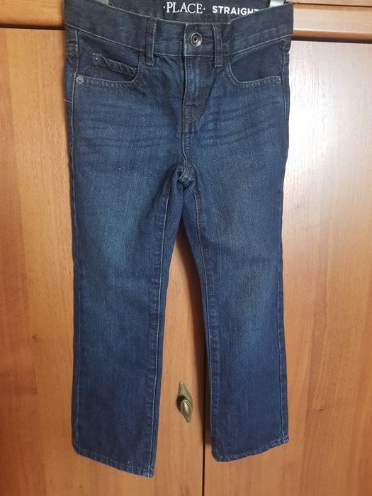 Джинсы на мальчика 9-10лет.