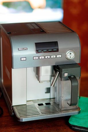Кофемашина Philips HD5730