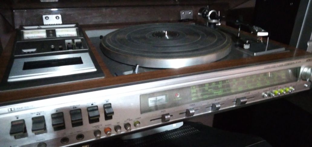 Продам Винтажный AIWA AF 5050