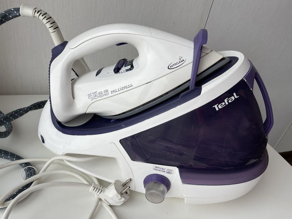 Праска з парогенератором Tefal