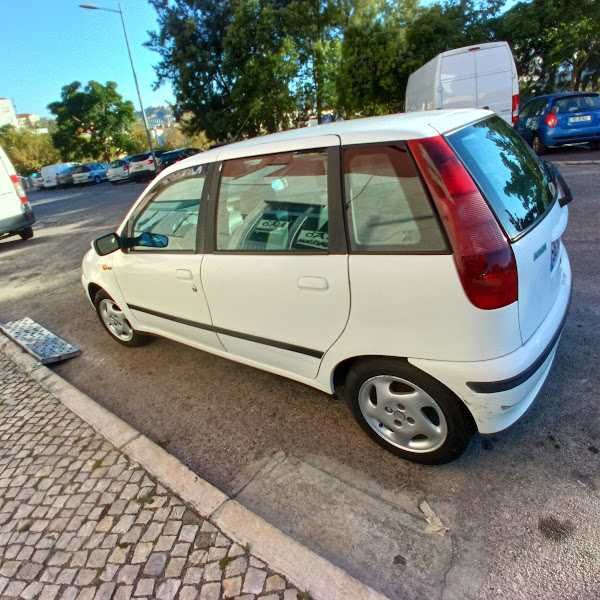 Fiat Punto TD 70 turbo Diesel