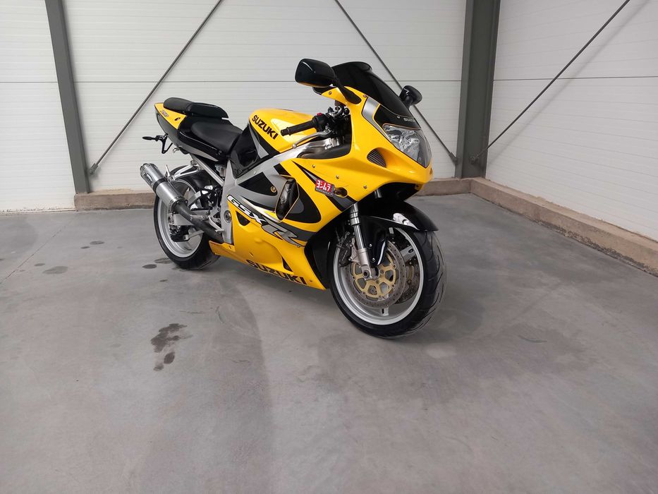 Suzuki GSX-R 750 K1 K2 K3  Sprowadzona z Niemiec Transport pod Dom