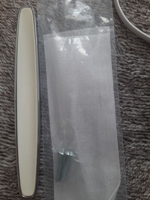 12 szt. Uchwyt meblowy CAMELEON UU06-96-G8-P42