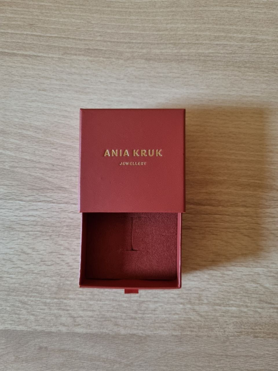 Nowy kartonik na biżuterie Ania Kruk Jewellery