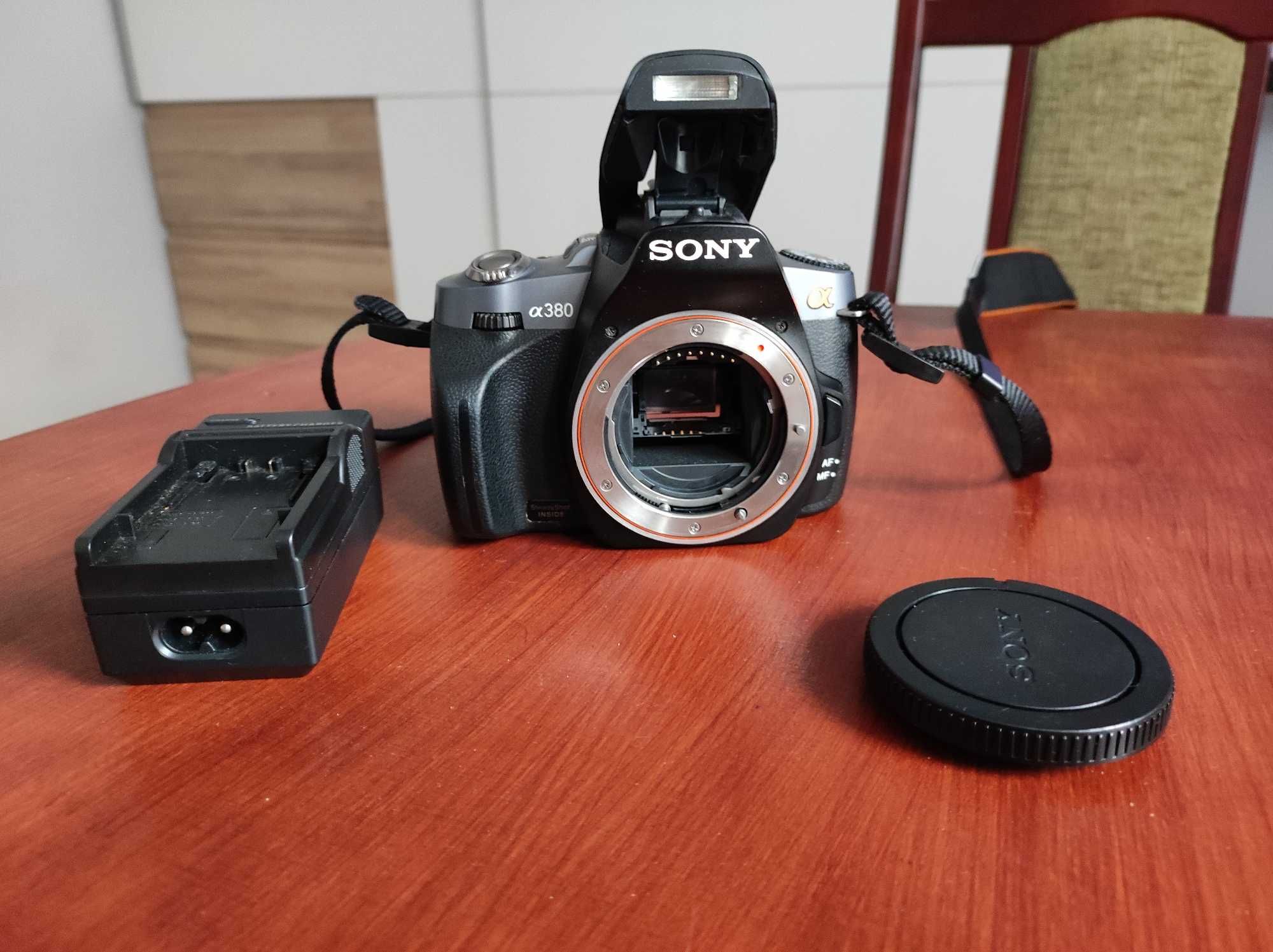 Aparat Sony Alpha DSLR-A380 stan dobry