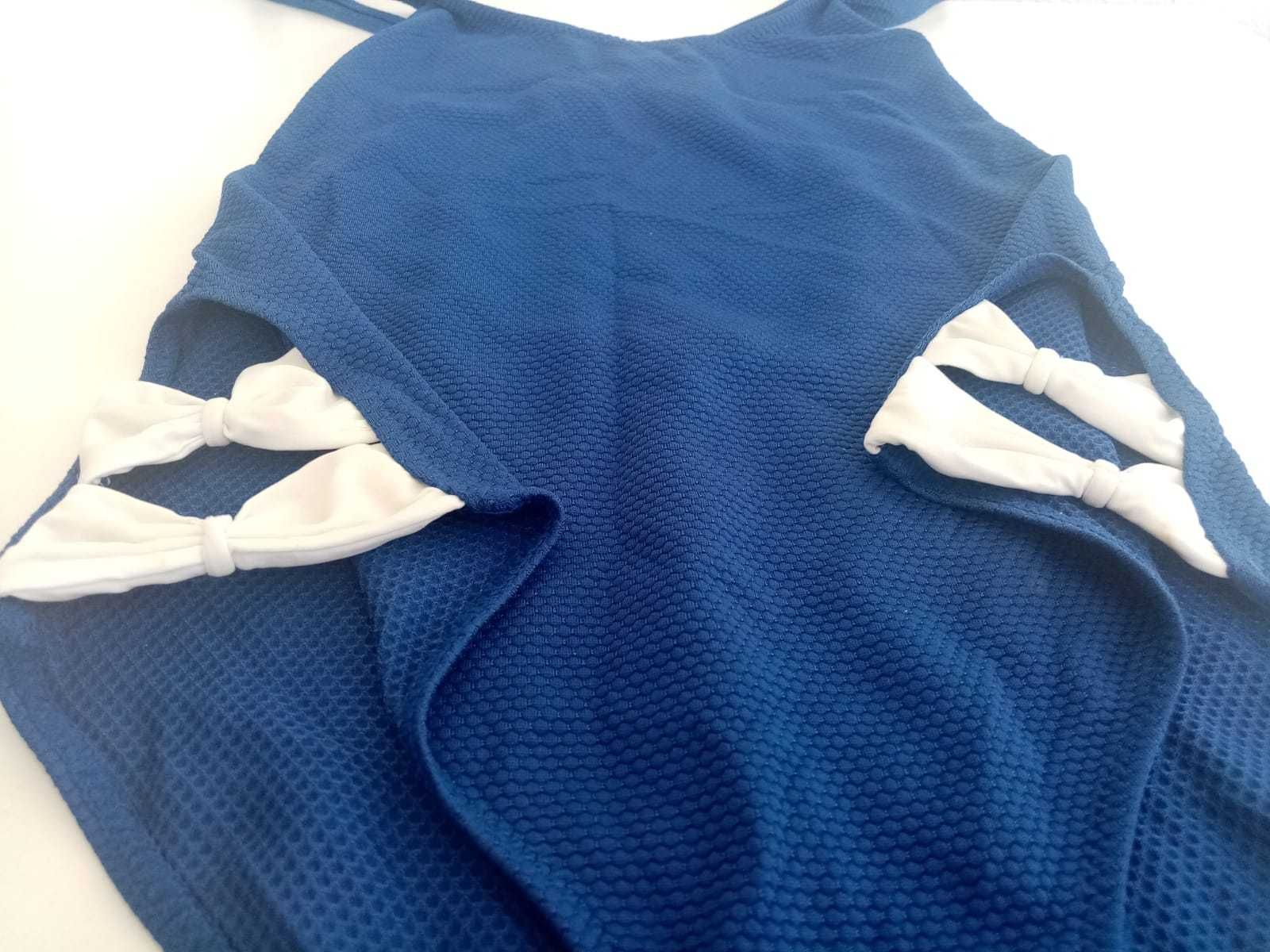 fato de banho feminino: 13 / 14 anos, Calzedonia, azul escuro. só 2€!